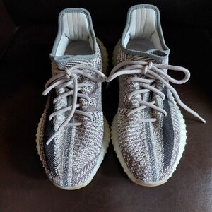 Yeezy Athletic Shoes - Gray and Black